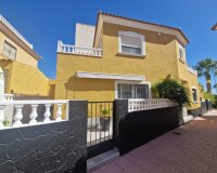 Herverkoop - Dúplex -
Playa Flamenca - Costa Blanca