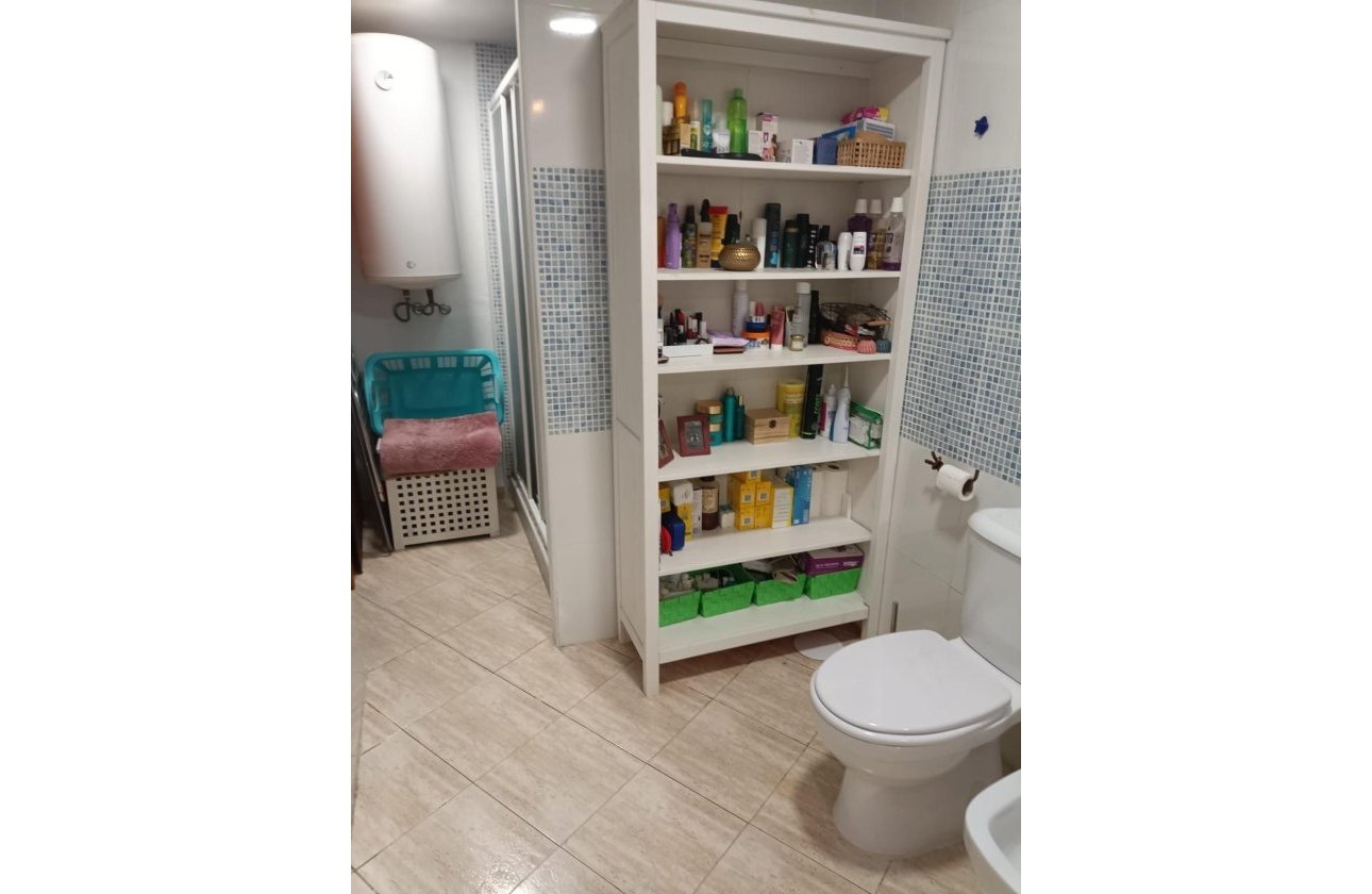 Herverkoop - Dúplex -
Torrevieja - Acequion