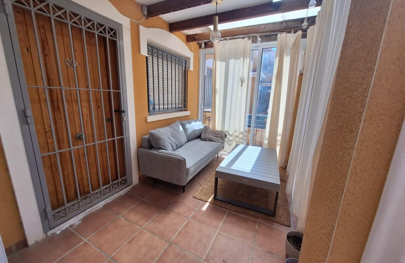 Herverkoop - Dúplex -
Torrevieja - Aguas Nuevas
