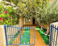 Herverkoop - Dúplex -
Torrevieja - Costa Blanca