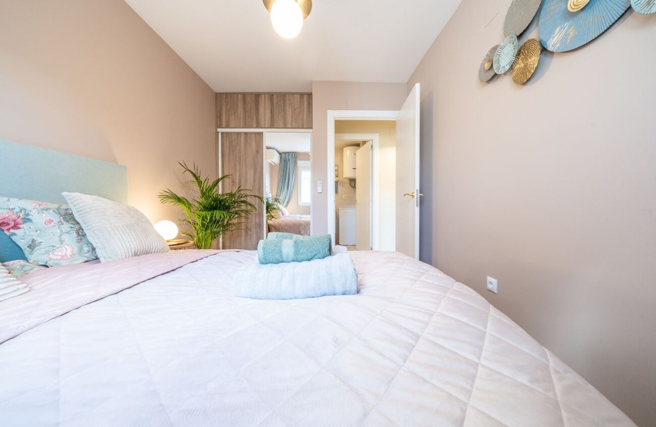 Herverkoop - Dúplex -
Torrevieja - Costa Blanca