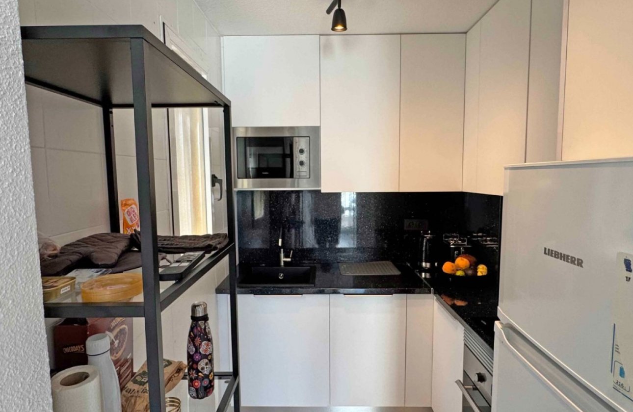 Herverkoop - Dúplex -
Torrevieja - Costa Blanca