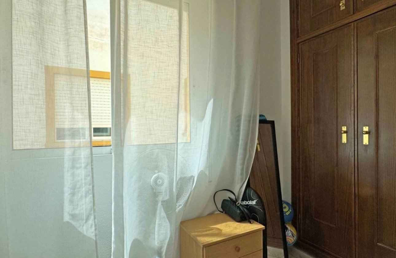 Herverkoop - Dúplex -
Torrevieja - Costa Blanca