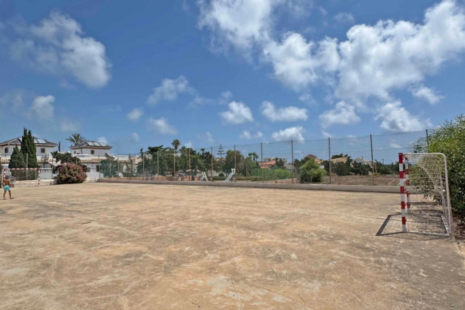 Herverkoop - Dúplex -
Torrevieja - Costa Blanca