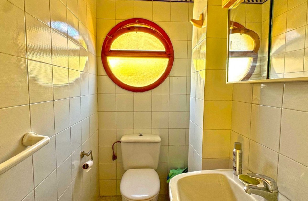 Herverkoop - Dúplex -
Torrevieja - Costa Blanca