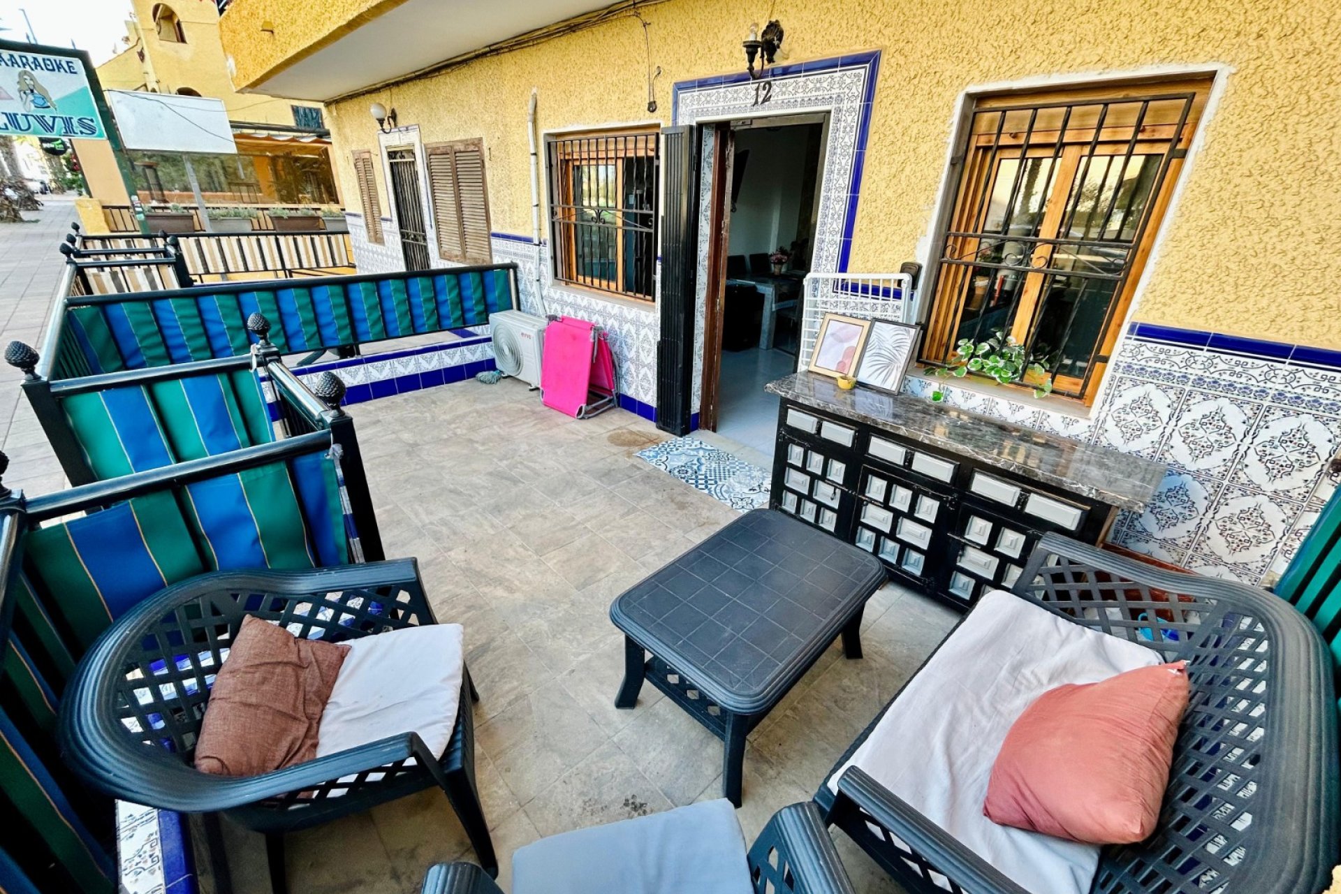 Herverkoop - Dúplex -
Torrevieja - Costa Blanca