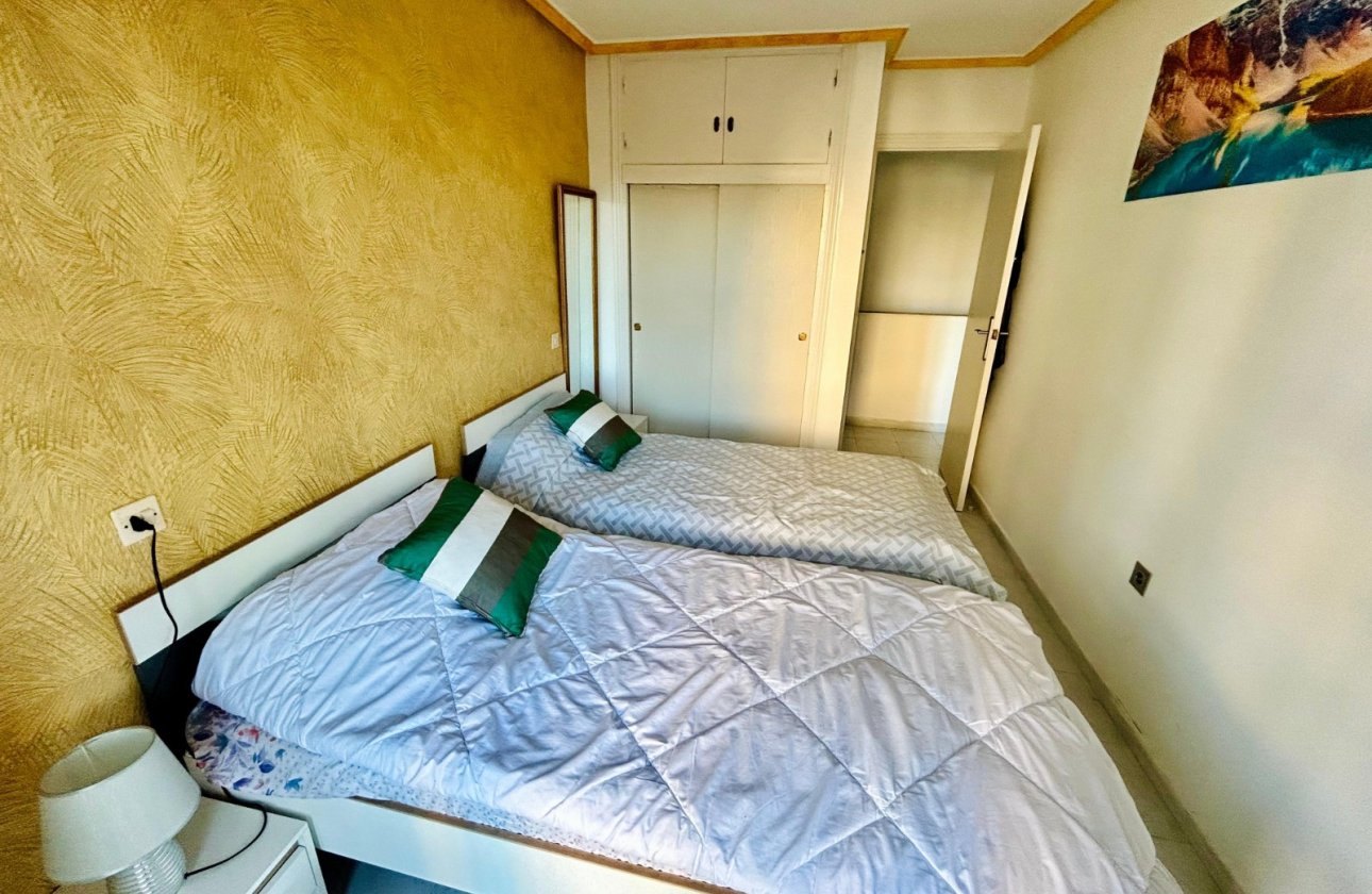 Herverkoop - Dúplex -
Torrevieja - Costa Blanca