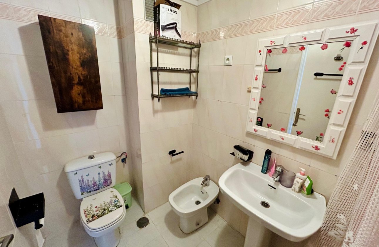 Herverkoop - Dúplex -
Torrevieja - Costa Blanca