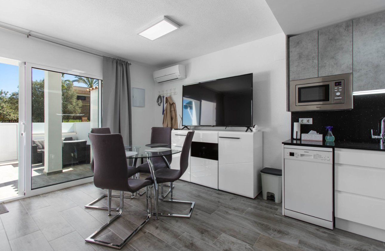 Herverkoop - Dúplex -
Torrevieja - Costa Blanca