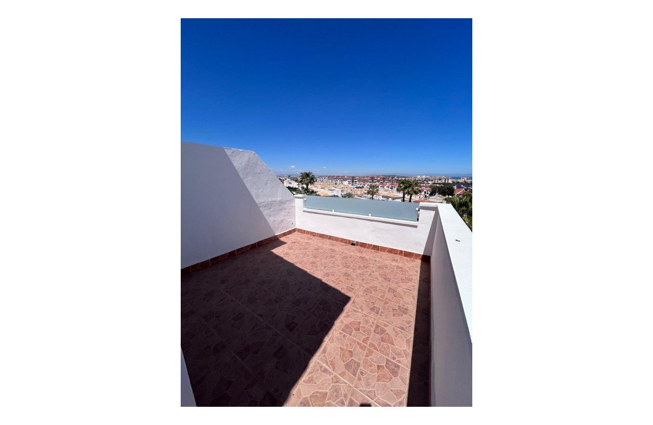 Herverkoop - Dúplex -
Torrevieja - Costa Blanca