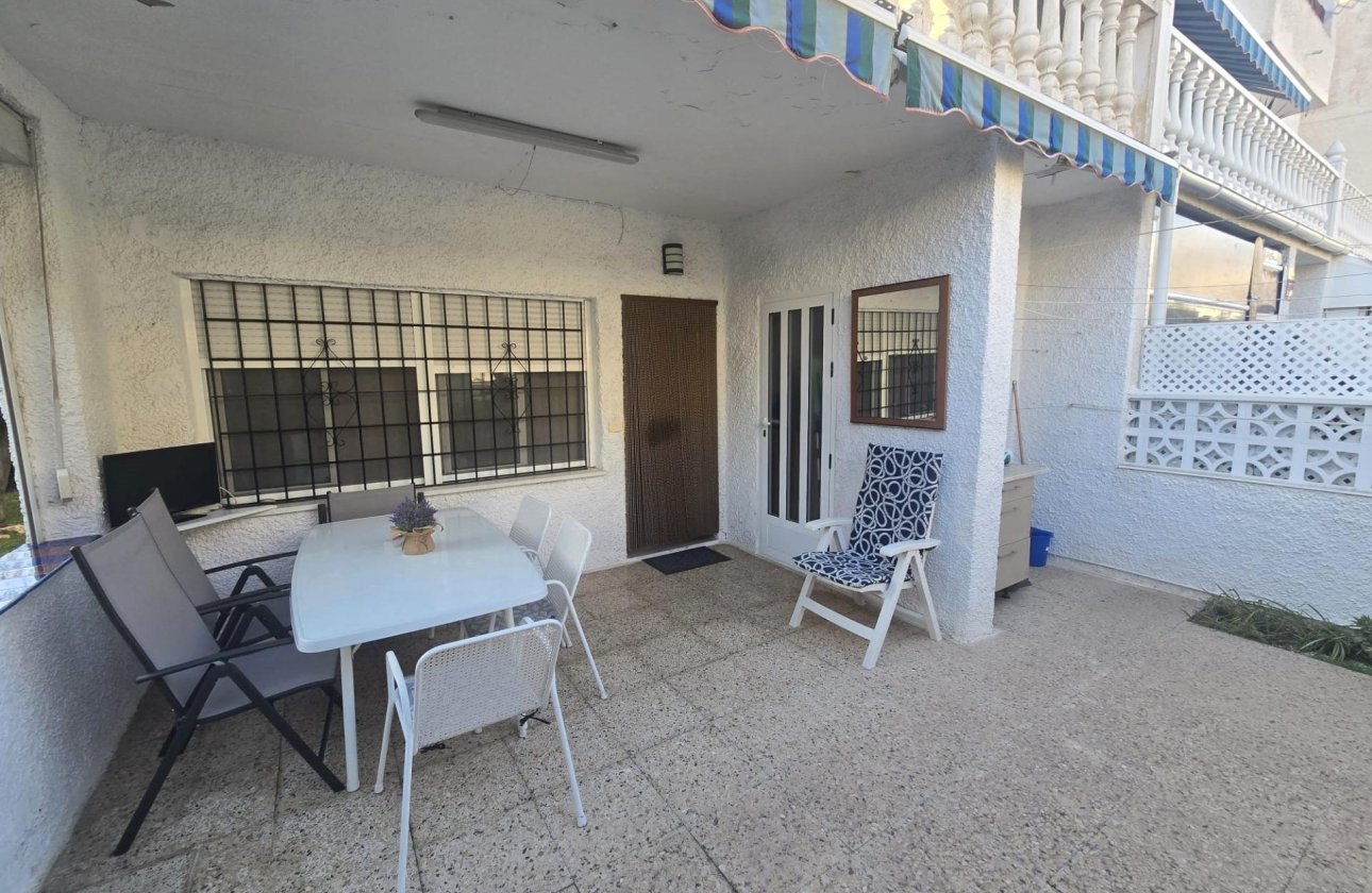 Herverkoop - Dúplex -
Torrevieja - Habaneras