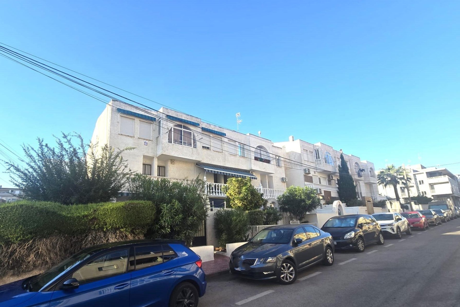 Herverkoop - Dúplex -
Torrevieja - Habaneras