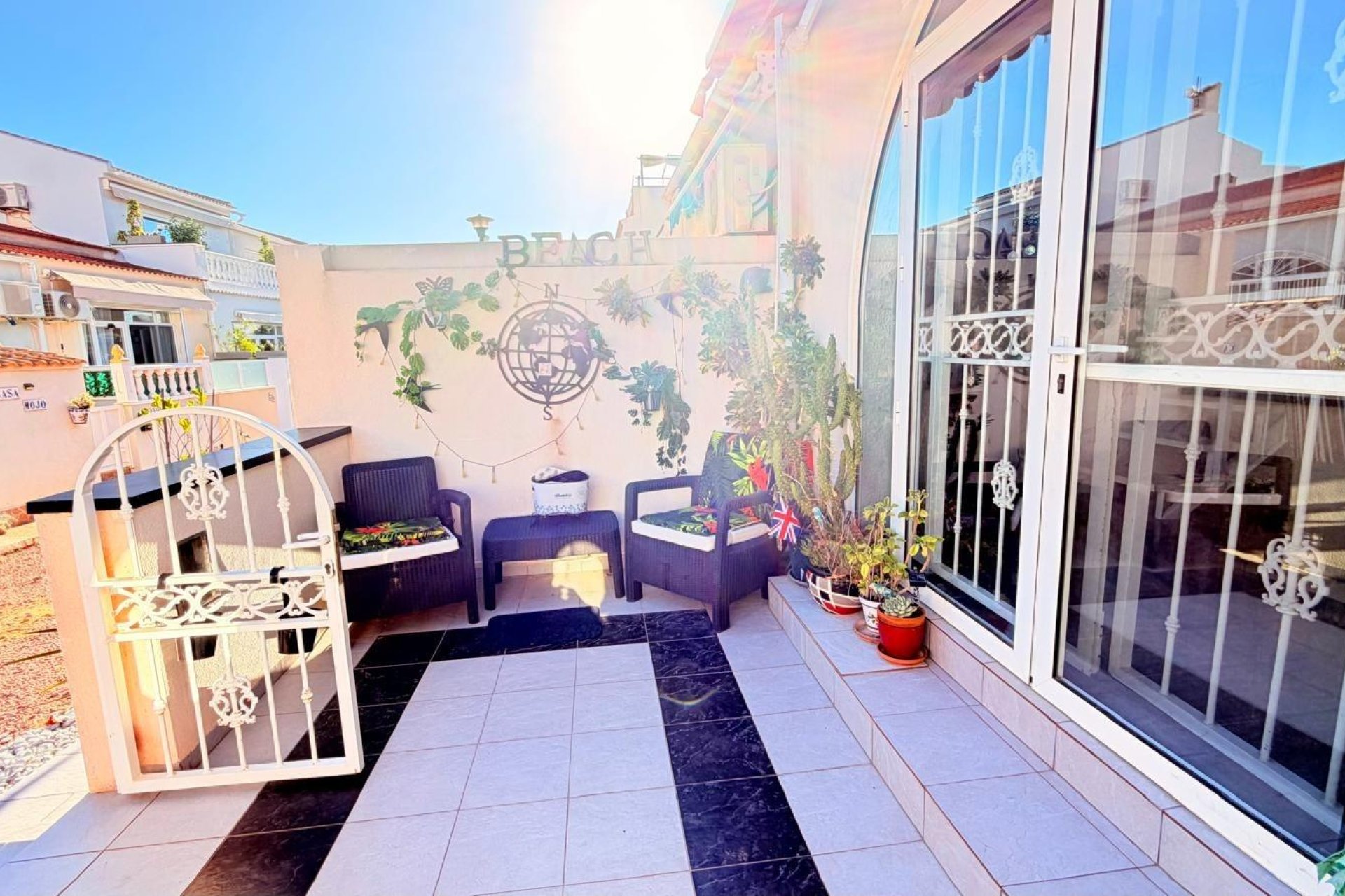 Herverkoop - Dúplex -
Torrevieja - La Siesta - El Salado - Torreta