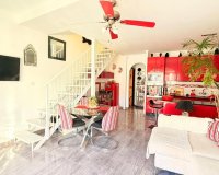 Herverkoop - Dúplex -
Torrevieja - La Siesta - El Salado - Torreta
