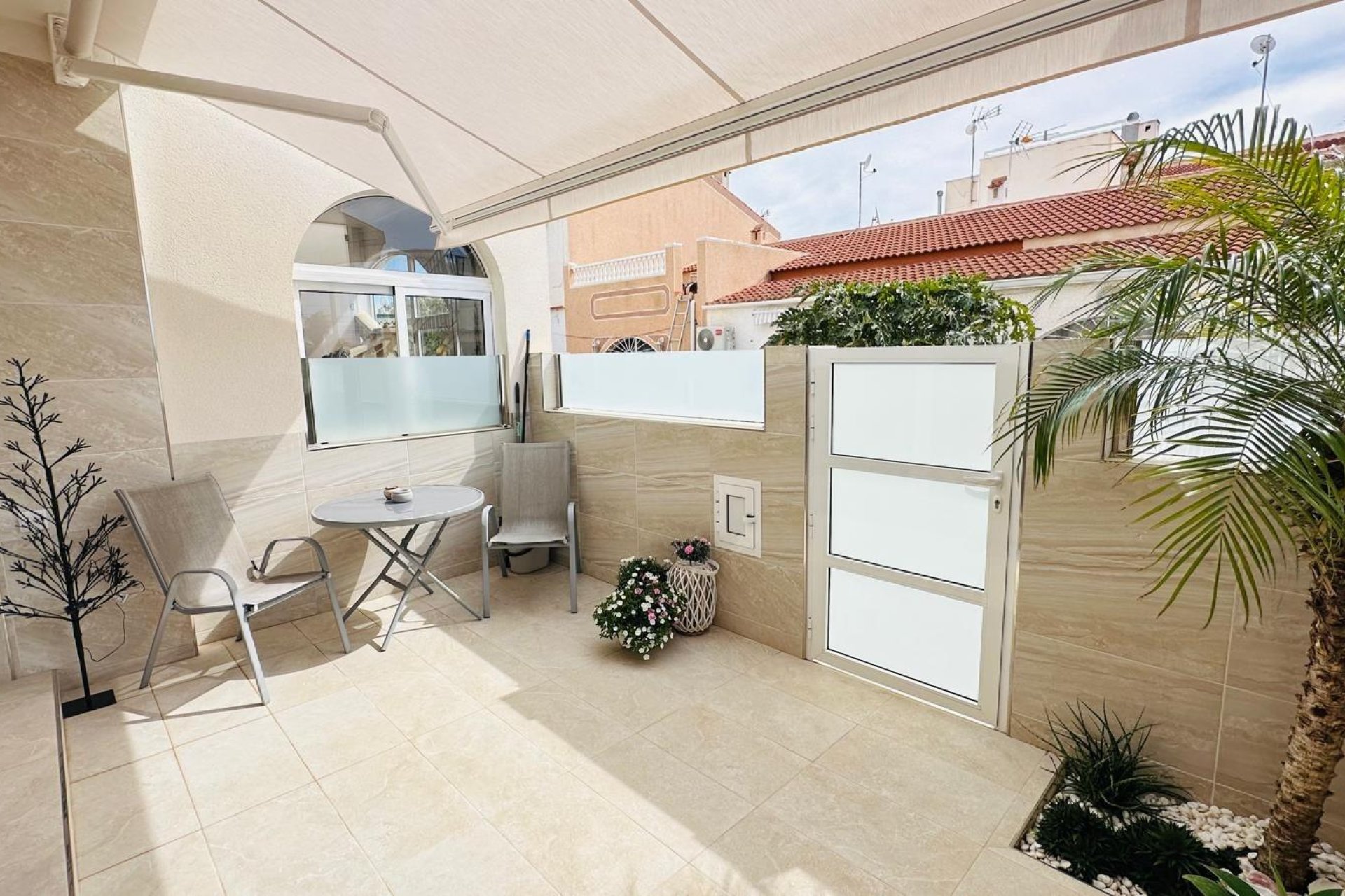 Herverkoop - Dúplex -
Torrevieja - La Siesta