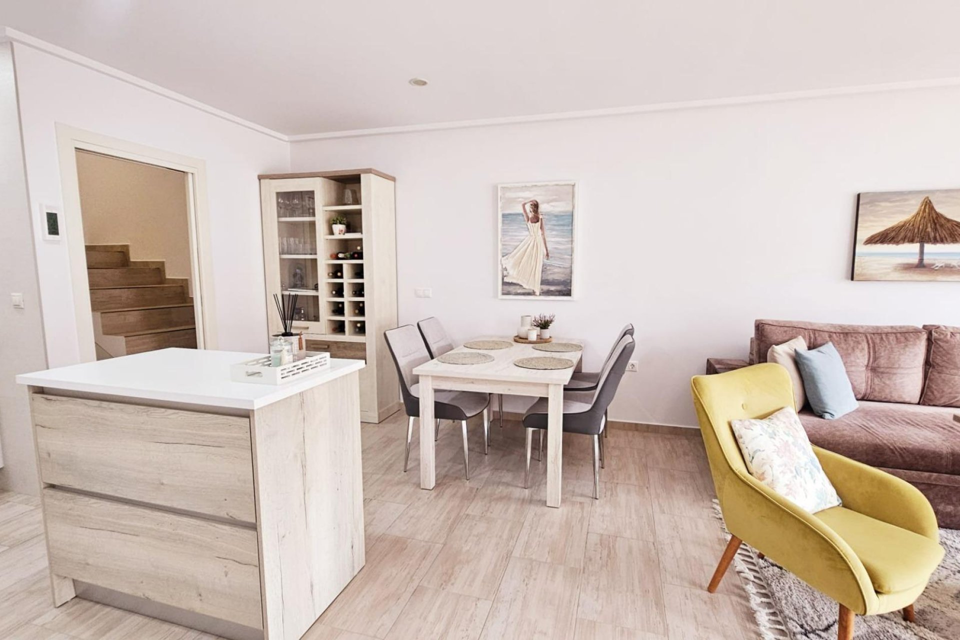 Herverkoop - Dúplex -
Torrevieja - La Siesta