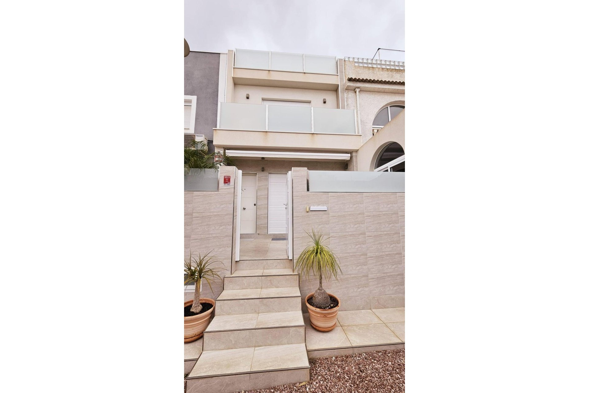 Herverkoop - Dúplex -
Torrevieja - La Siesta