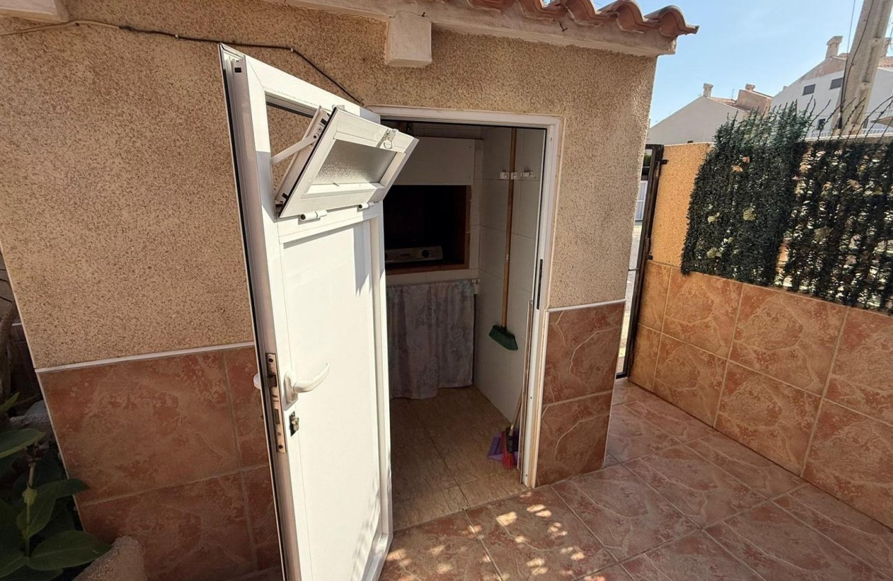 Herverkoop - Dúplex -
Torrevieja - Los Frutales