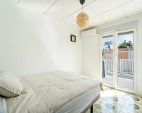 Herverkoop - Dúplex -
Torrevieja - Playa De Los Naufragos