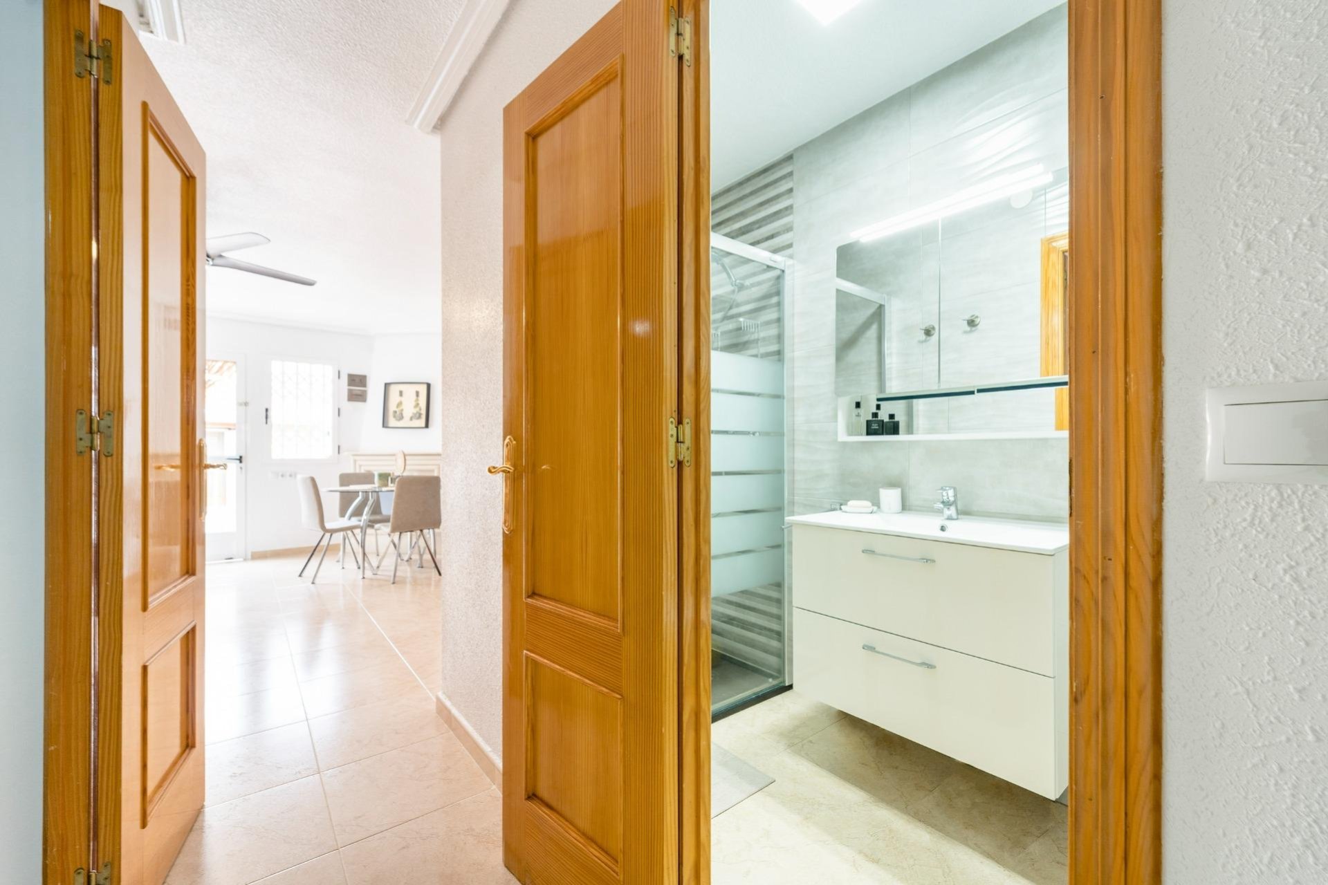 Herverkoop - Dúplex -
Torrevieja - Playa De Los Naufragos