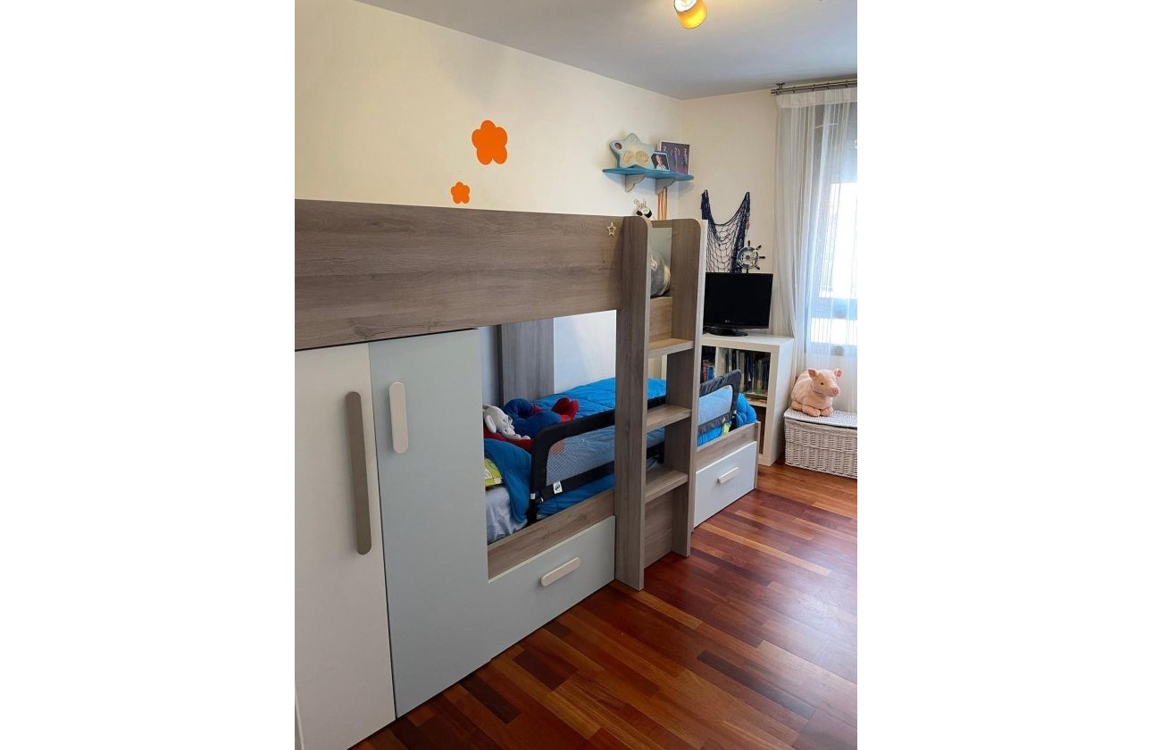 Herverkoop - Dúplex -
Torrevieja - Playa del Cura