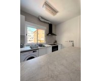 Herverkoop - Dúplex -
Torrevieja - Playa del Cura