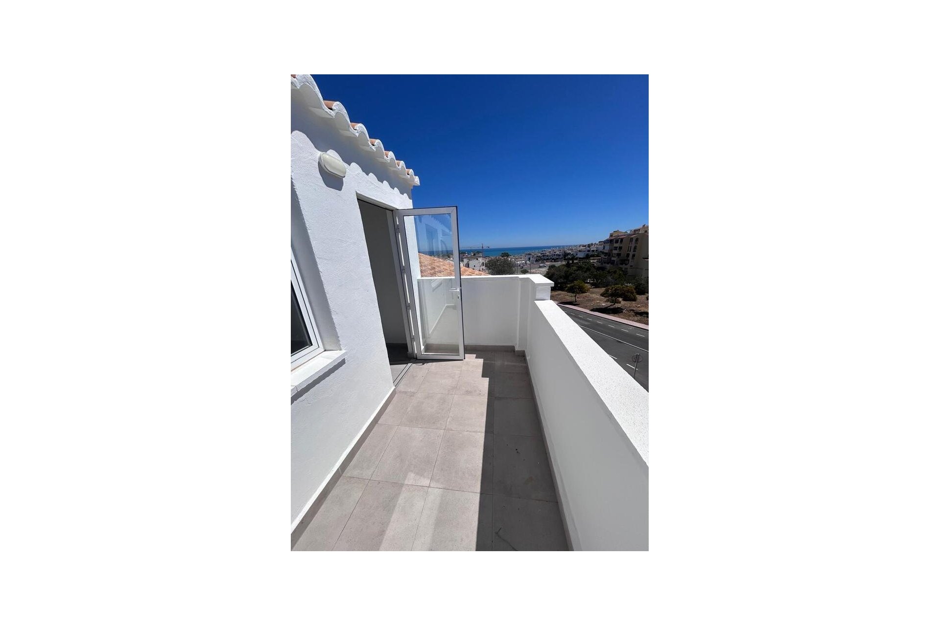 Herverkoop - Dúplex -
Torrevieja - Torreblanca