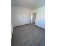 Herverkoop - Dúplex -
Torrevieja - Torreblanca