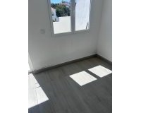 Herverkoop - Dúplex -
Torrevieja - Torreblanca