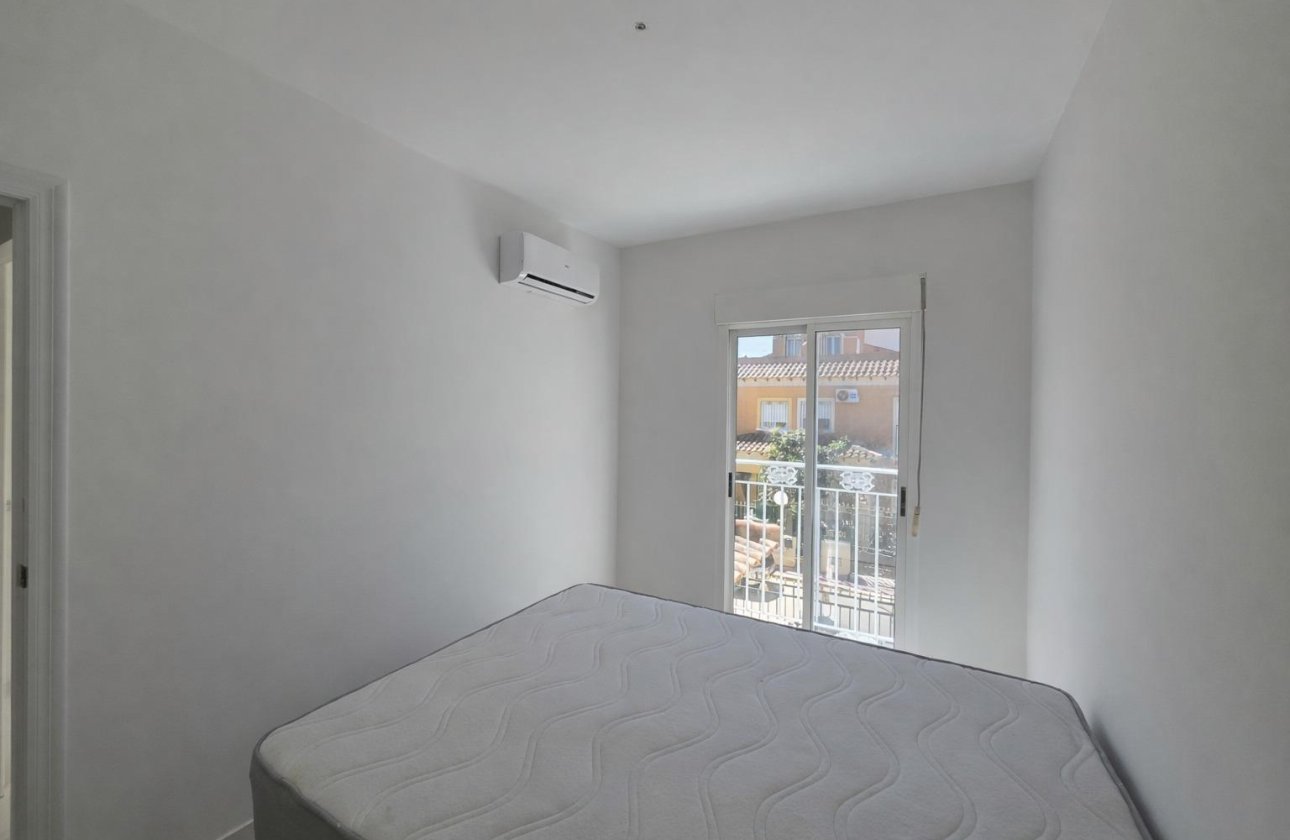 Herverkoop - Dúplex -
Torrevieja - Torretas