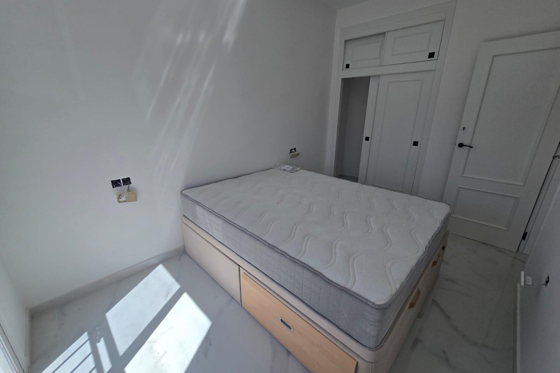 Herverkoop - Dúplex -
Torrevieja - Torretas