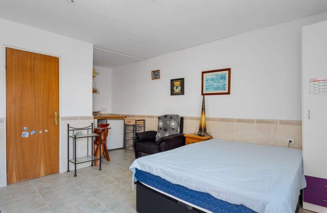 Herverkoop - Finca -
Los Montesinos - Costa Blanca