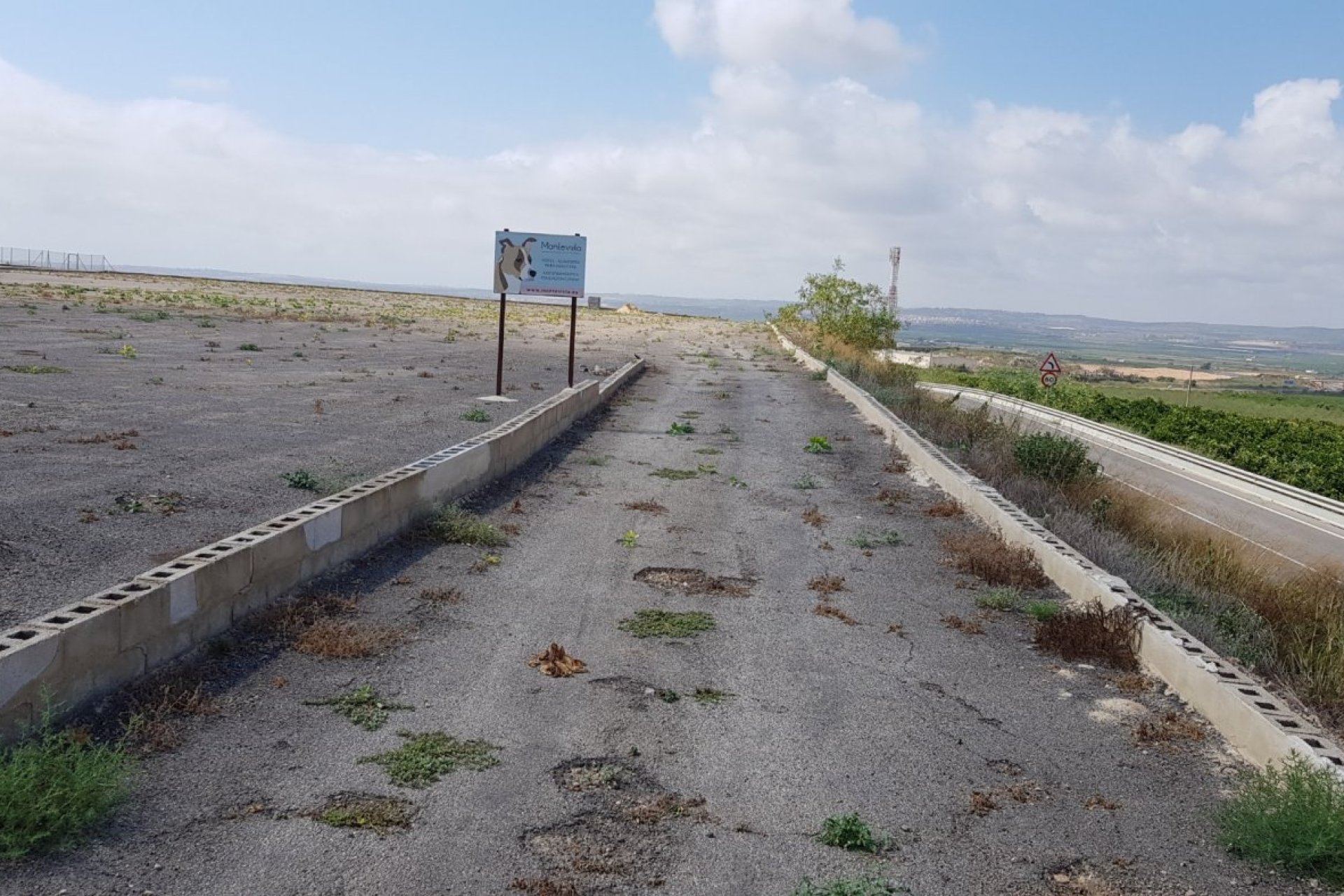 Herverkoop - Finca -
Los Montesinos