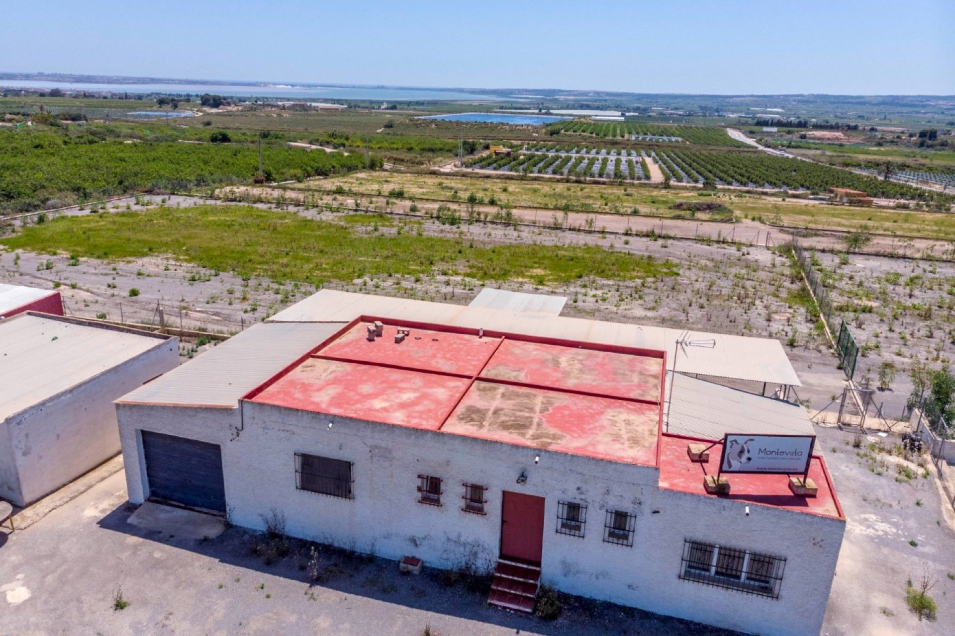 Herverkoop - Finca -
Los Montesinos