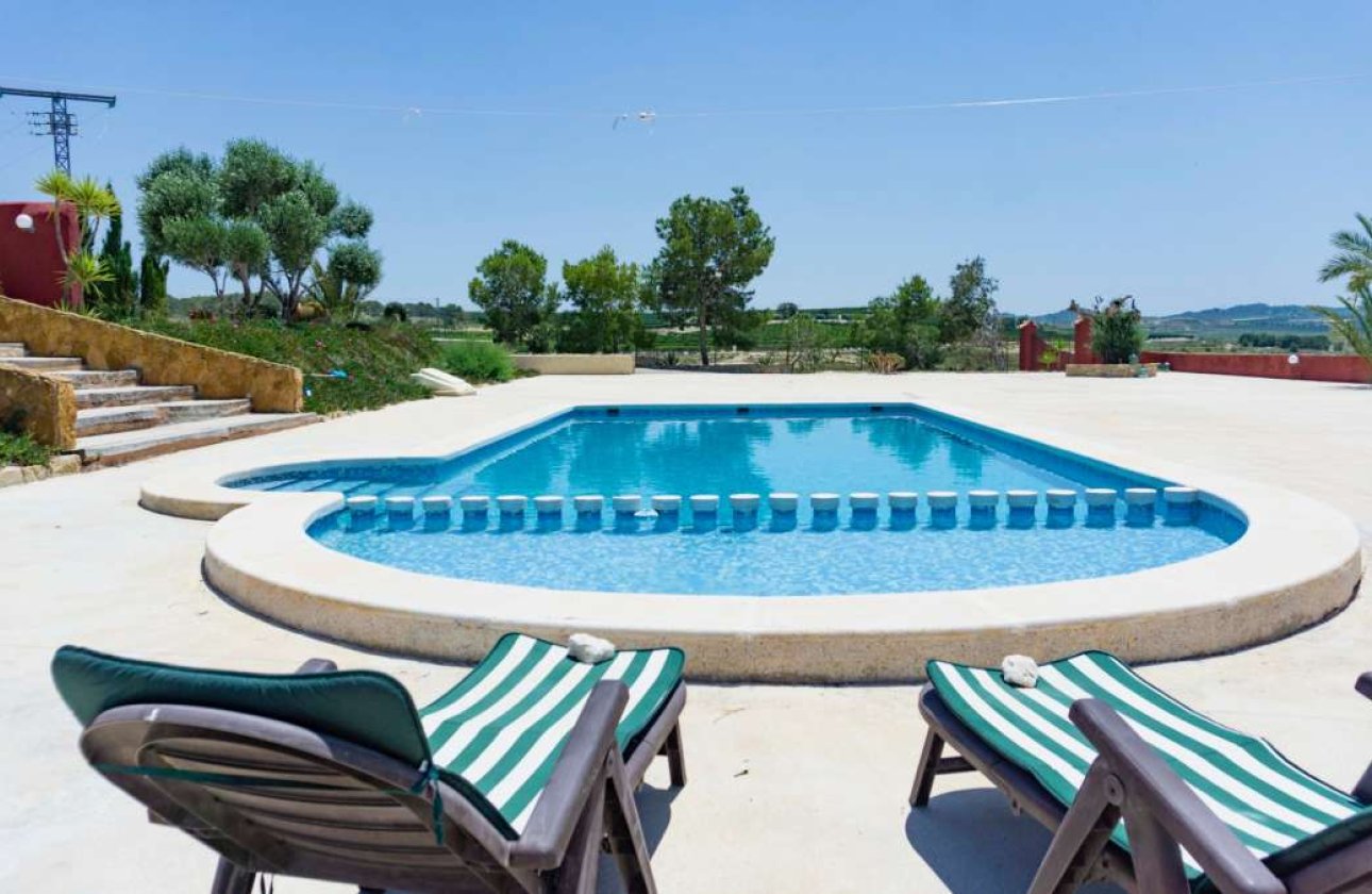 Herverkoop - Finca -
Torremendo - Costa Blanca