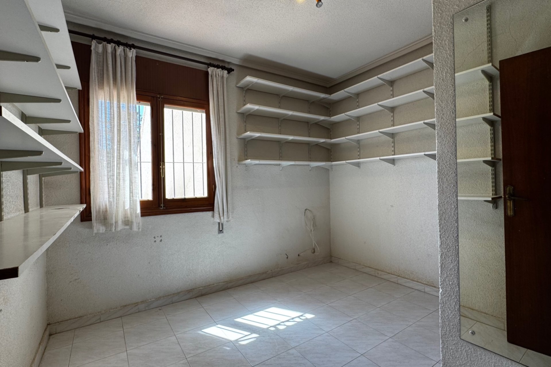 Herverkoop - Huis -
Orihuela Costa - Montezenia