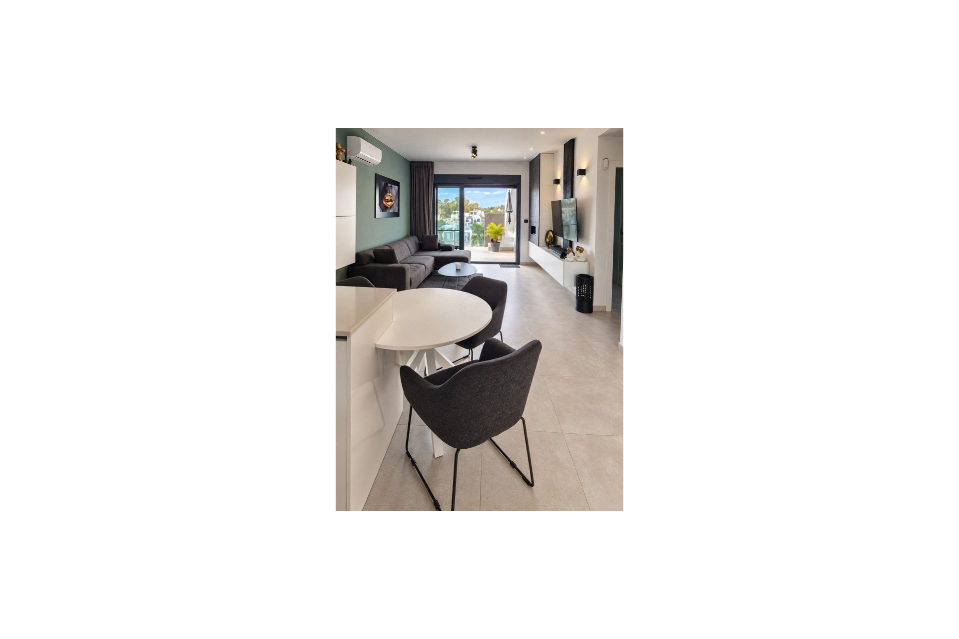 Herverkoop - Penthouse -
El Raso - Costa Blanca