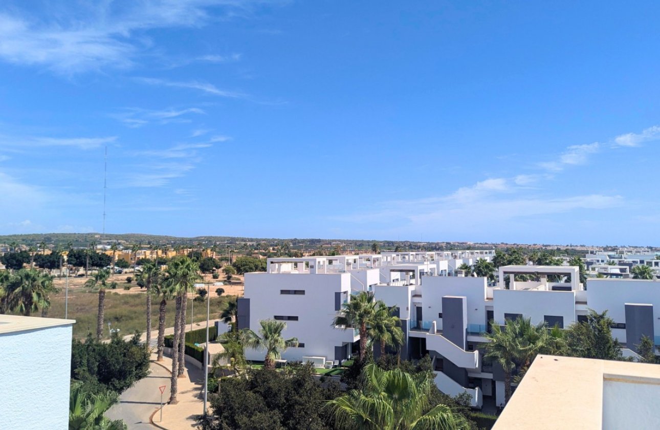 Herverkoop - Penthouse -
El Raso - Costa Blanca