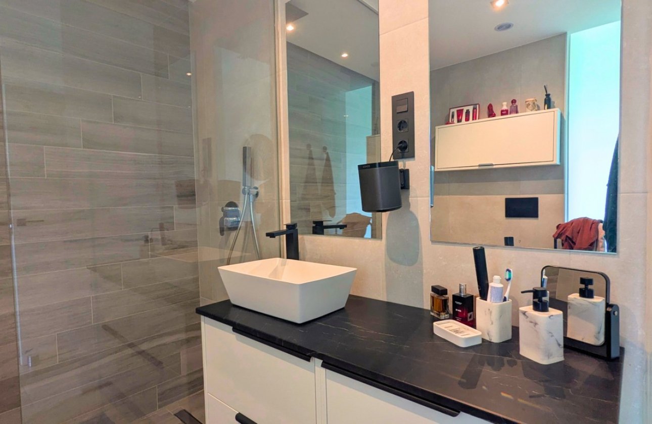 Herverkoop - Penthouse -
El Raso - Costa Blanca