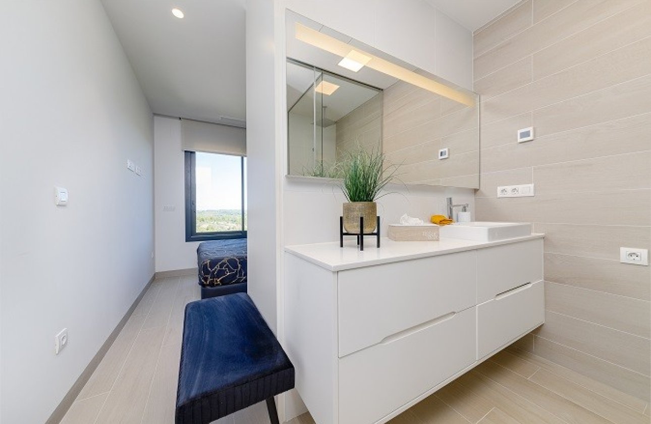 Herverkoop - Penthouse -
Las Colinas Golf - Costa Blanca