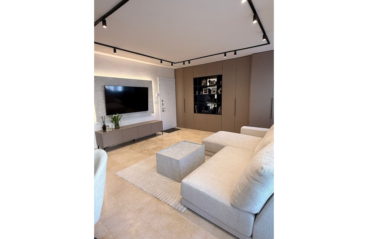 Herverkoop - Penthouse -
Las Ramblas Golf - Inland