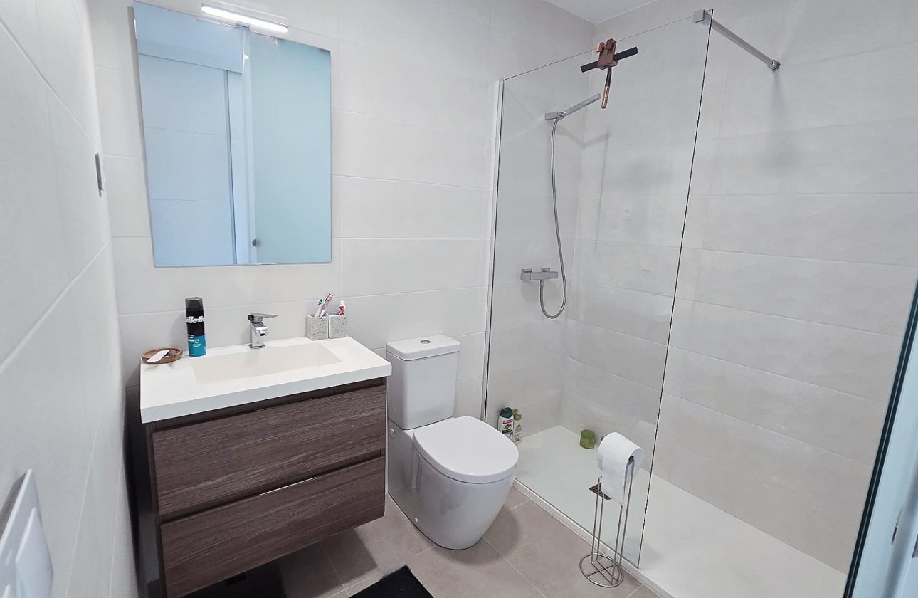 Herverkoop - Penthouse -
Lo Romero Golf - Inland