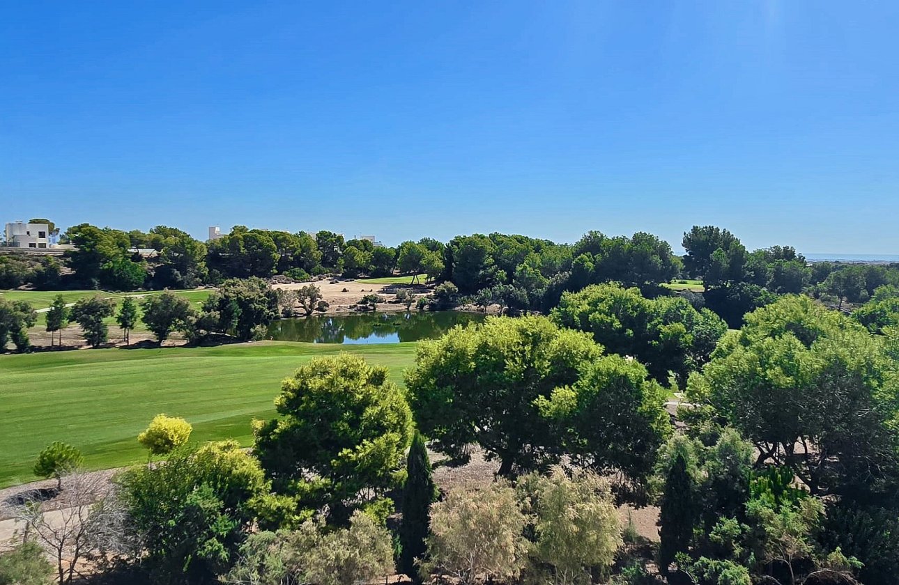 Herverkoop - Penthouse -
Lo Romero Golf - Inland