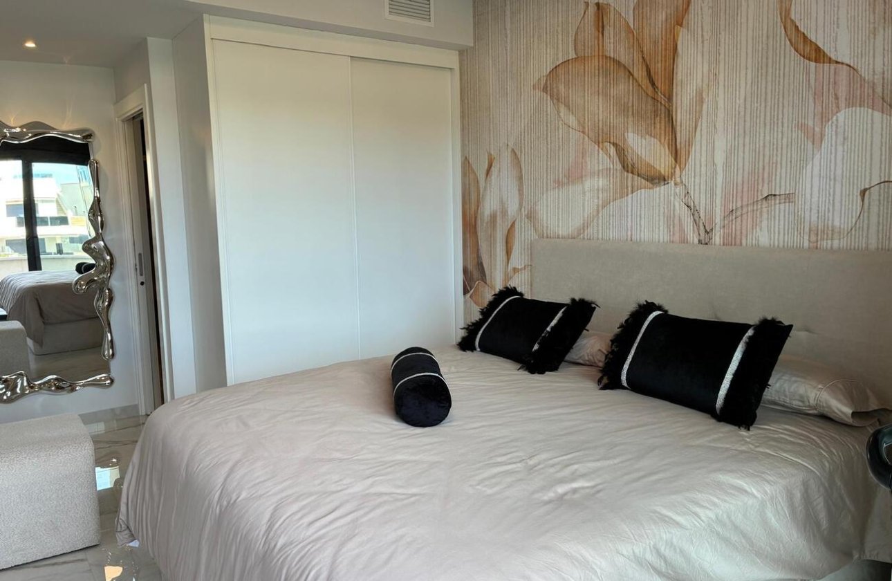 Herverkoop - Penthouse -
Los Almendros (Orihuela-Costa) - Costa Blanca