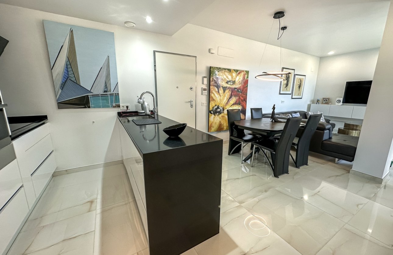 Herverkoop - Penthouse -
Los Altos - AMANECER