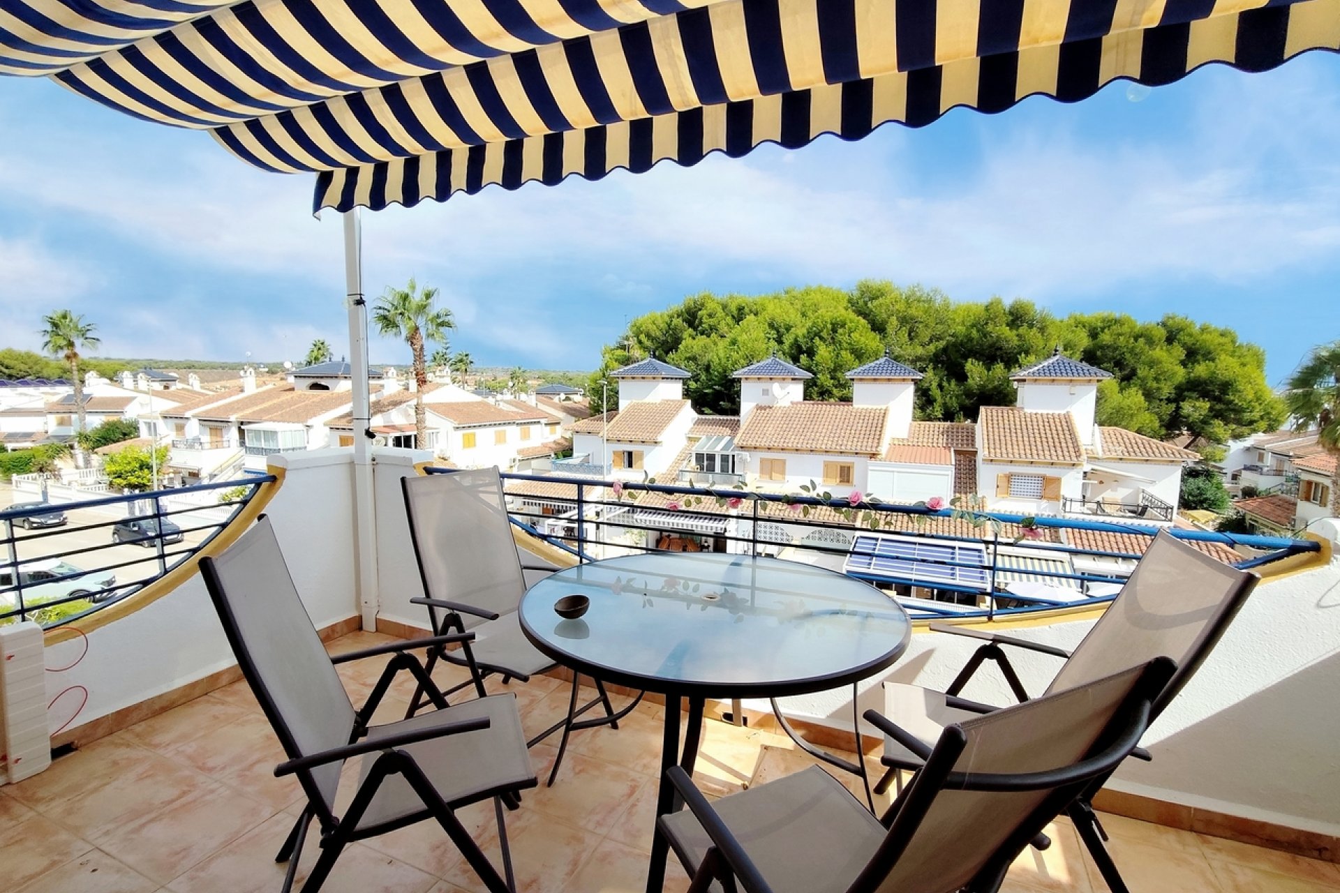 Herverkoop - Penthouse -
Mil Palmeras - Costa Blanca