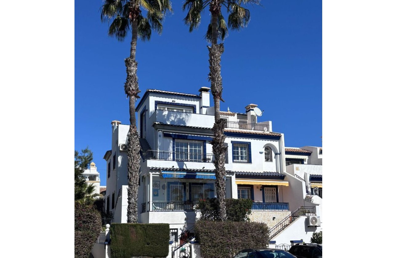 Herverkoop - Penthouse -
Orihuela Costa - Costa Blanca