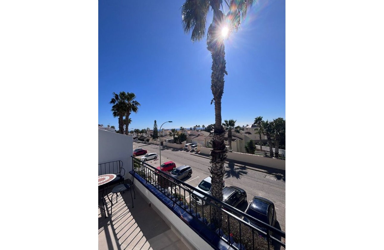 Herverkoop - Penthouse -
Orihuela Costa - Costa Blanca