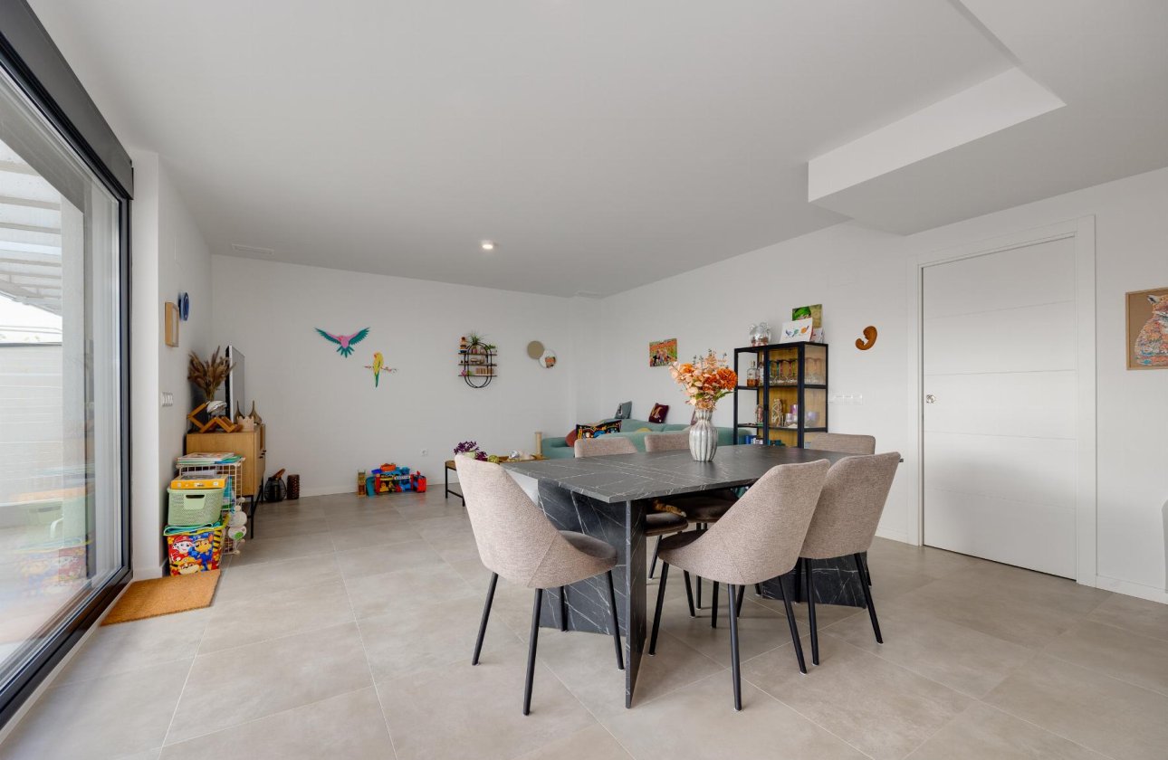 Herverkoop - Penthouse -
Orihuela Costa - Costa Blanca