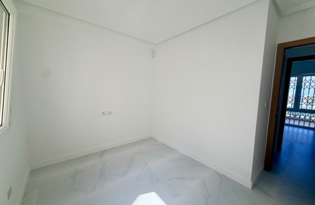 Herverkoop - Penthouse -
Orihuela Costa - Costa Blanca